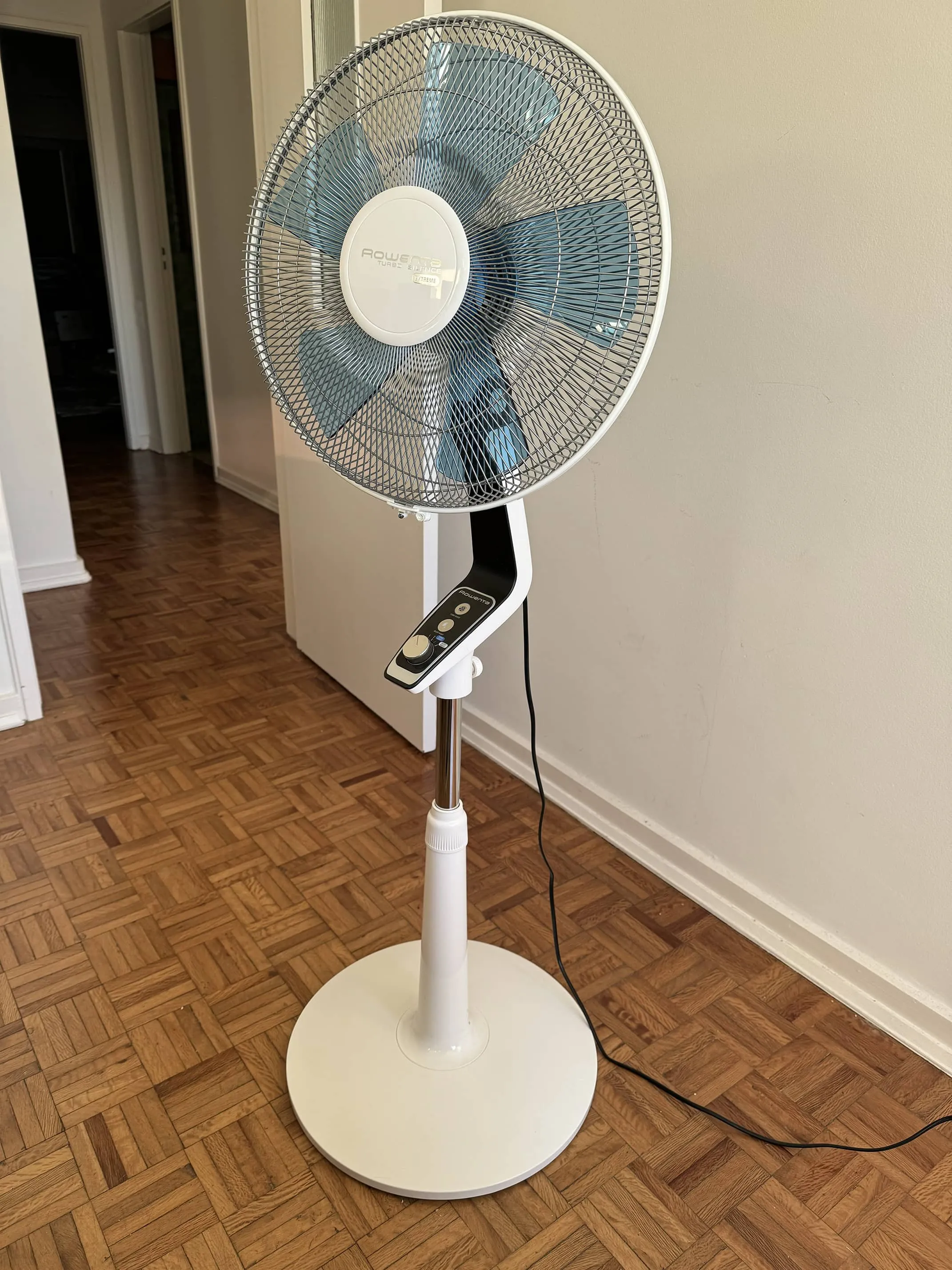2 x Rowenta VU5640 Turbo Silence Extreme quiet standing fan, 40 cm, price is per fan, take one or both, photo 1