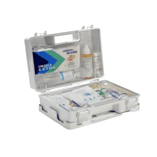 TVDE first aid kit (Mastermed, made in Italy) + 1x1 m fire blanket EN 1869, both new and unused (kit primeiros socorros TVDE + manta ignífuga)
