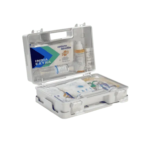 TVDE first aid kit (Mastermed, made in Italy) + 1x1 m fire blanket EN 1869, both new and unused (kit primeiros socorros TVDE + manta ignífuga)