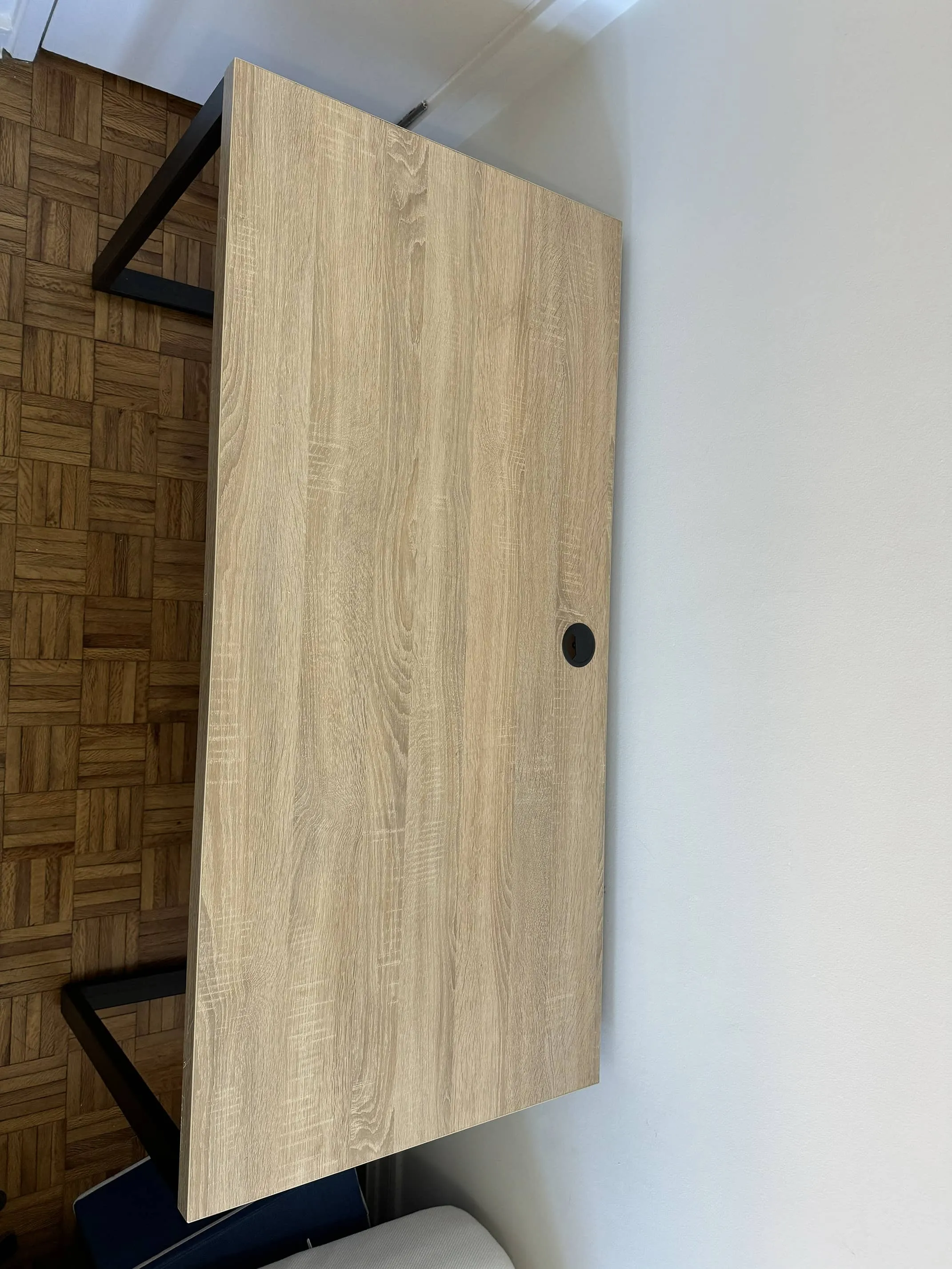 Wooden office table 138 cm x 65 cm with 1 hole for passing computer cables, only 1 available now !, photo 4