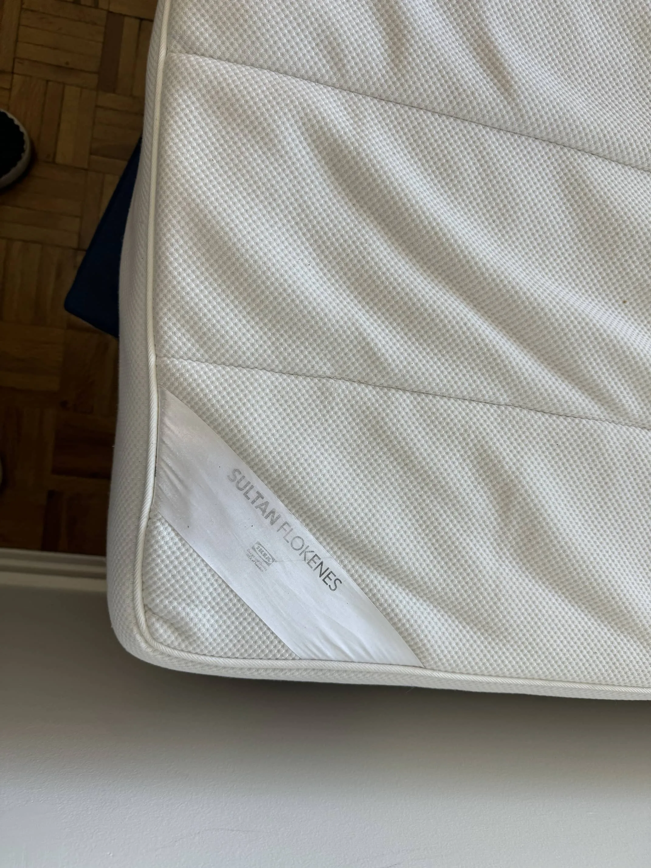 Ikea Sultan Flokenes 140 x 200 bed, it is between medium and firm for firmness, photo 3